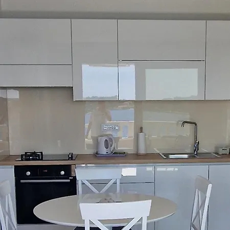 Apartment Stipe