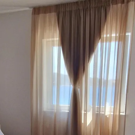 Apartment Stipe